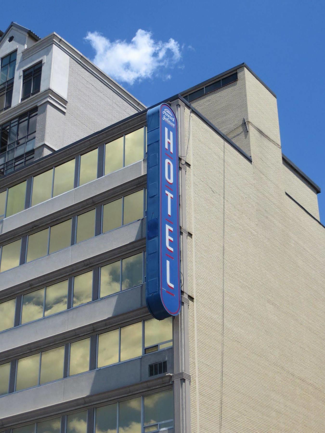 Hotel 89 Yorkville Toronto Exterior foto